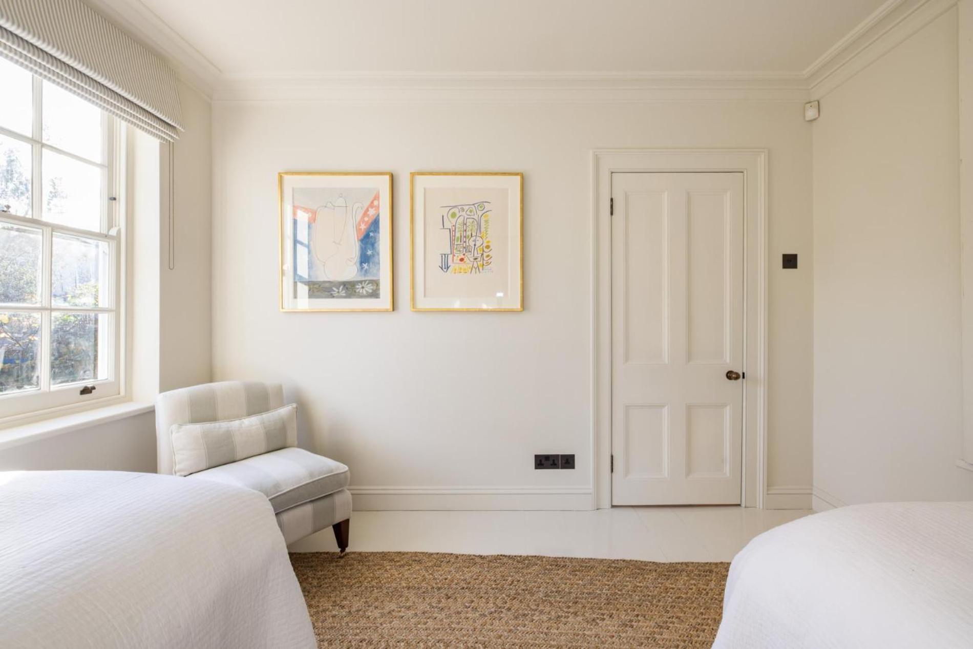 Living - 3 Bedroom In Chelsea * Londra